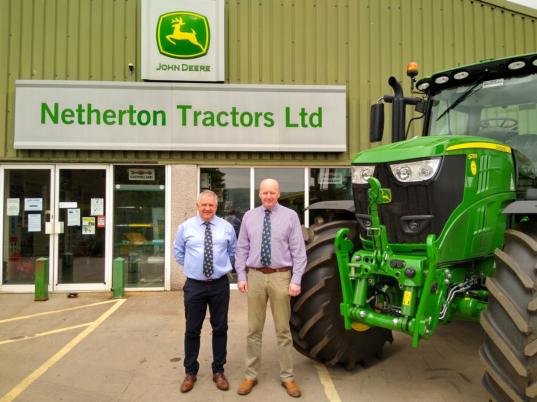 Managing director Harry Barclay (left) and general manager Garry Smith of John Deere dealership Netherton Tractors.
